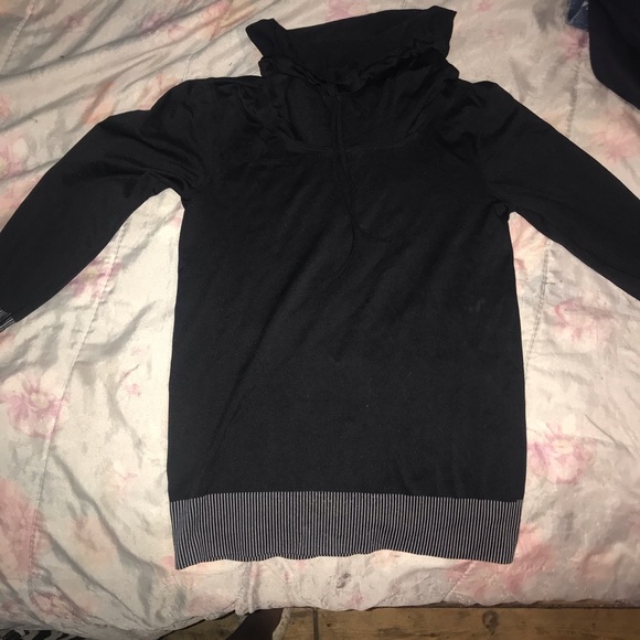 Active pullover - Picture 2 of 3